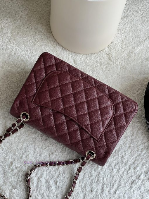 Chanel Bag 𝗖𝗛𝗔𝗡𝗘𝗟𝘾𝙁 Series Caviar Ball Pattern Quality with Sheepskin Inner𝙎𝙞𝙯𝙚 𝟮𝟯𝗰𝗺Model 𝟭𝟭 rxq4ucal - Image 4