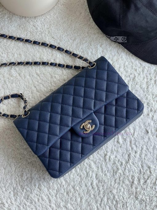Chanel Bag 𝗖𝗛𝗔𝗡𝗘𝗟𝘾𝙁 Series Caviar Ball Pattern Quality with Sheepskin Inner𝙎𝙞𝙯𝙚 𝟮𝟱.𝟱𝗰𝗺Model qoxud9xb - Image 2