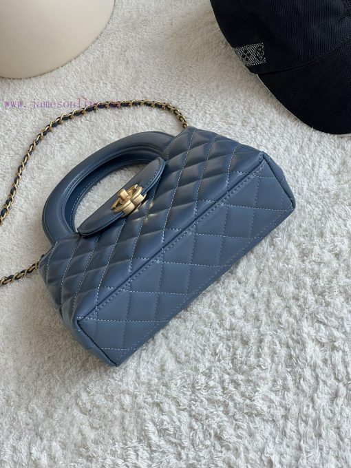 Chanel Bag 𝟮𝟯𝗞𝗞𝗲𝗹𝗹𝘆 Handheld chain bagCowhide with goldSize 𝟭𝟵𝘅𝟭𝟯𝘅𝟳𝗰𝗺Model 𝟰𝟰𝟭𝟲 ogkfr03e - Image 4
