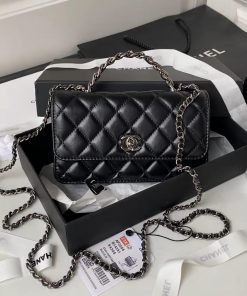 Chanel Bag a g6vr552j