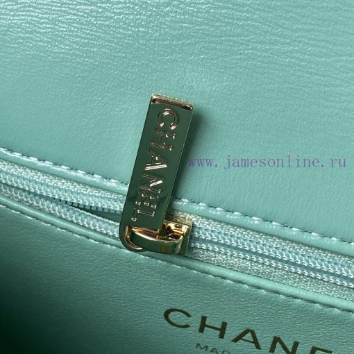Chanel Bag The new Chanel 24c AS4543 handle cover is wrapped in oil and wax leather, with a wu2po0ax - Image 10