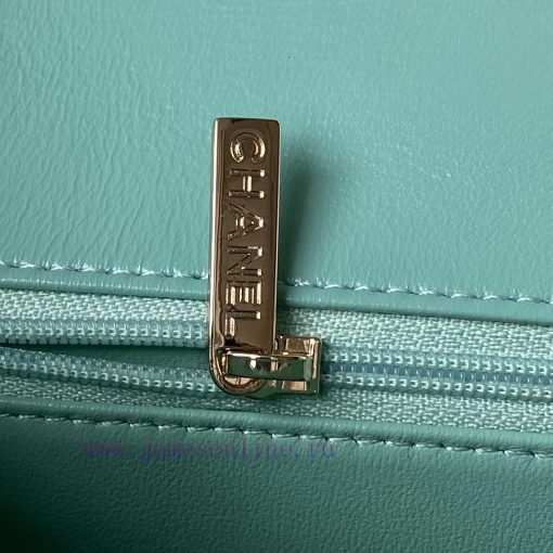 Chanel Bag Chanel's new AS4544 handle cover is wrapped in oil and wax, with a glossy and sof 1xm285va - Image 9