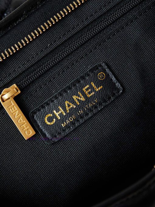 Chanel Bag 24A Advanced Handicraft Workshop Series HoboOil wax lambskin, large vintage distr b7rwm1mw - Image 9