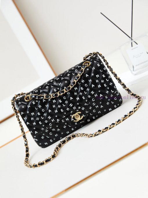 Chanel Bag 24s black and white letter printed CF, the more exquisite it looks, wowThe unique hd33reun