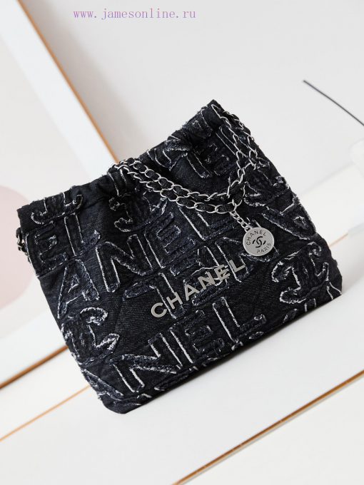 Chanel Bag 24A denim embroidered letters with a vintage feel. The 22 bags of denim have been 1hew50sm
