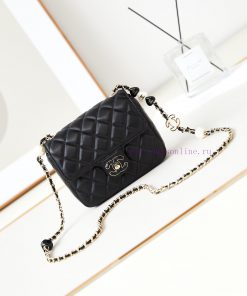 Chanel Bag The 23p enamel button love square fat man is wonderful. This is a soft and delica rez8nz06