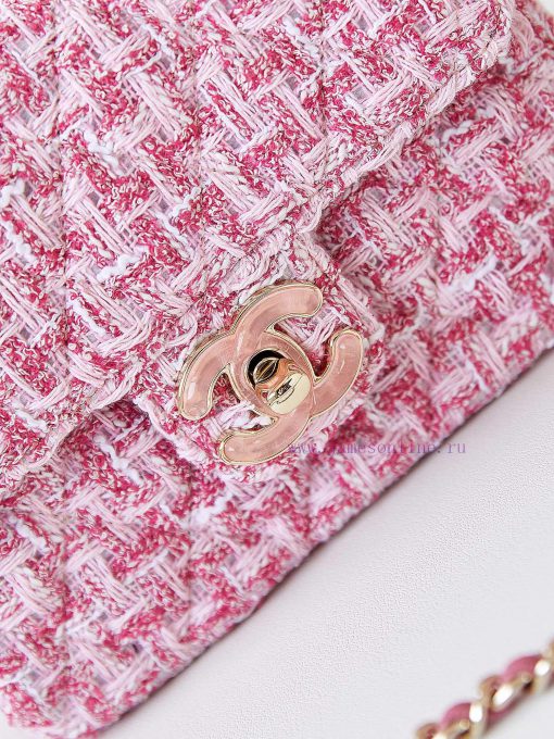 Chanel Bag The 23p enamel button love square fat man is wonderful. This is a soft and delica lqh0ae36 - Image 3