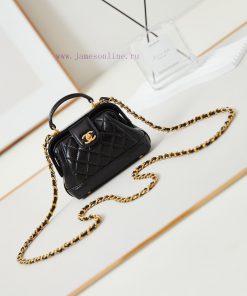 Chanel Bag The 24A Handmade Visit Series Doctor's Bag is a super beautiful physical product zadyvagn
