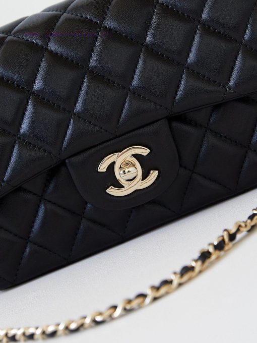 Chanel Bag The gloss and texture of the 23k new handle CF mini sheepskin are really great. T ge8c363i - Image 4
