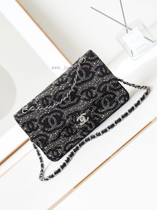 Chanel Bag The 31bag nano launched by 24C [color] is super popular [happy] and the actual pr j1qrjizr - Image 2