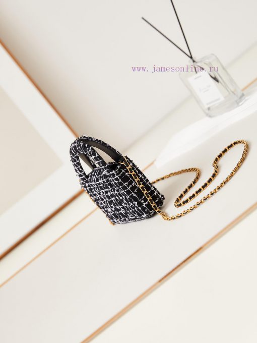 Chanel Bag 23K Kelly Handle Bag MiniFashion is a cycle, and the popular vintage Kelly has be mtihaihr - Image 6