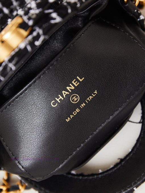 Chanel Bag 23K Kelly Handle Bag MiniFashion is a cycle, and the popular vintage Kelly has be mtihaihr - Image 10