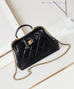Chanel Bag The 24A Handmade Visit Series Doctor's Bag is a super beautiful physical product gpovuuk4