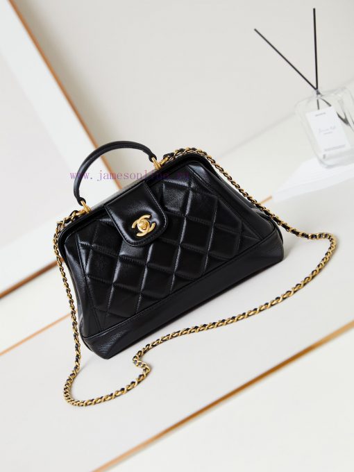 Chanel Bag The 24A Handmade Visit Series Doctor's Bag is a super beautiful physical product gpovuuk4 - Image 2