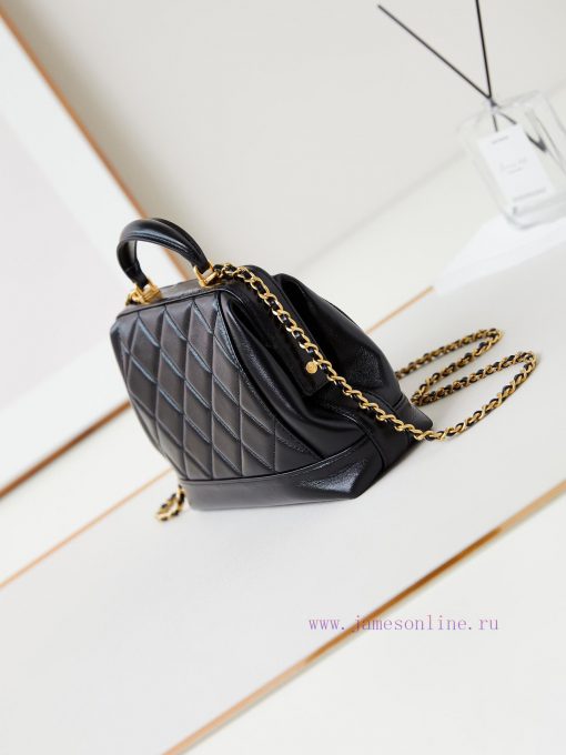 Chanel Bag The 24A Handmade Visit Series Doctor's Bag is a super beautiful physical product gpovuuk4 - Image 5