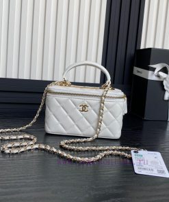 Chanel Bag Chanel 24B Trendy CC is absolutely stunning! A1472 lambskin paired with a golden sixai7xx