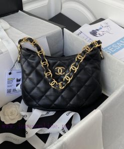 Chanel Bag Isn't this too cute Chanel 22K small AS3562hobo sheepskin armpit bagThis season' m4ay0op6