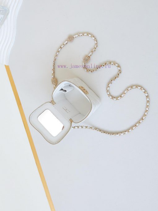 Chanel Bag 24K relief box bag water diamond ️️ Different happy classic styles have been rele vlu1hjg0 - Image 9