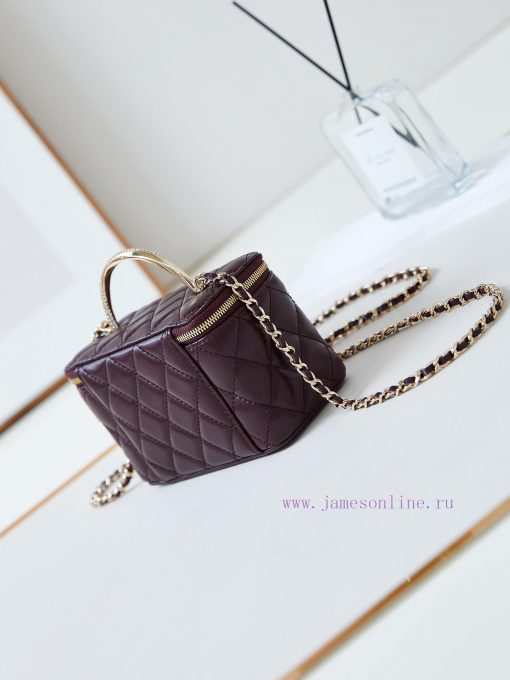 Chanel Bag 24K Limited Edition Diamond Handle Long Box Bag Makeup Slant Cross Bag with Diamo a2urj8gx - Image 4