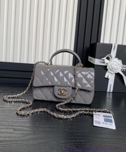 Chanel Bag Chanel 24K CF mini handle AS2431 has a look that is simply too high-end and has a p4kx7o7i