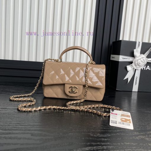 Chanel Bag Chanel 24K CF mini handle AS2431 has a look that is simply too high-end and has a f1r9ed7l