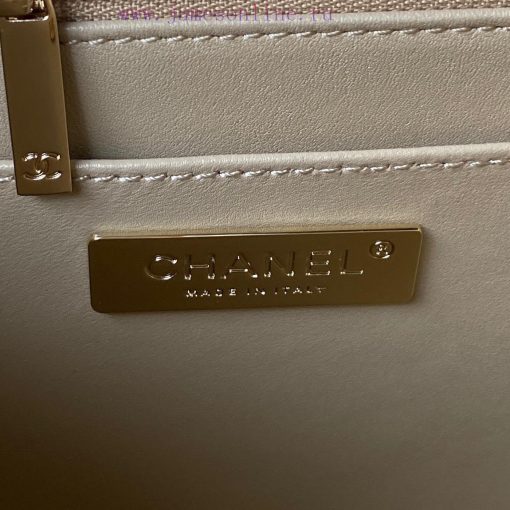 Chanel Bag Chanel 24C Pentagram Shoulder AS4649 Shines Enchantingly and Cannot Move Eyes. Wh vu02lgp3 - Image 9