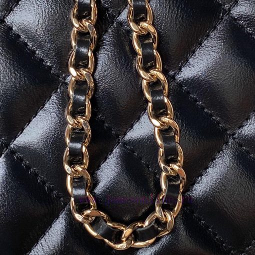 Chanel Bag Chanel 24p woc pearl handle A3804 embossed double C ️ logo with high aesthetic va 9t1et1pw - Image 6