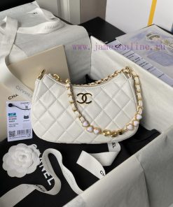 Chanel Bag Chanel 24p enamel buckle Hobo heart-shaped chain bag AS3786Hobo is really beautif xcaa1ltx