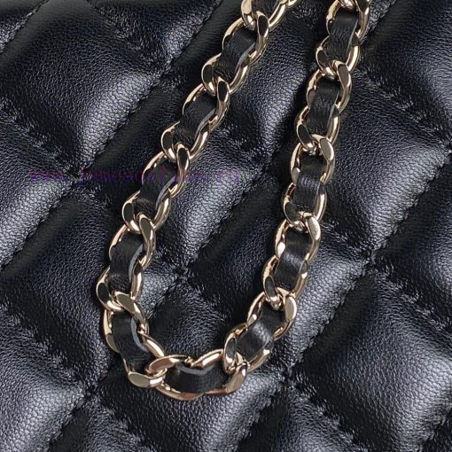 Chanel Bag  Chanel 🧩 The 24k rhinestone handle makeup bag A4317 is really beautiful. I fell uxck7kv3 - Image 6
