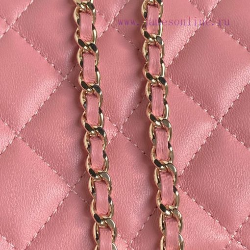 Chanel Bag  Chanel 🧩 The 24k rhinestone handle makeup bag A4317 is really beautiful. I fell nz3qst3r - Image 10