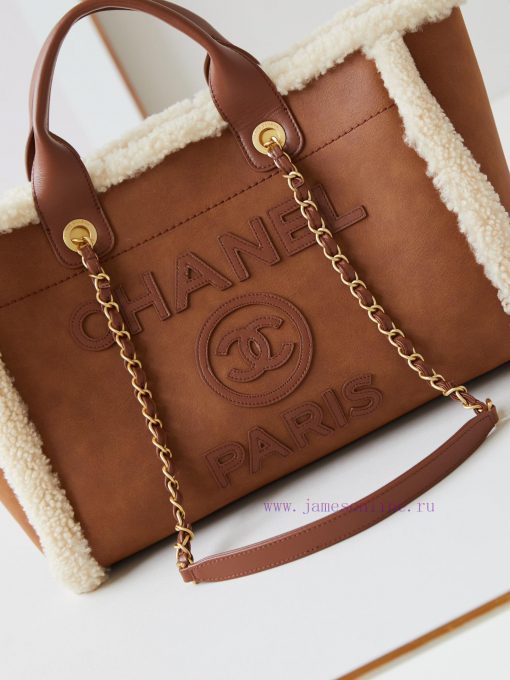 Chanel Bag Chanel 24k Show Brown Hairy Beach Bag ️Deer skin paired with fur 🦌 Teddy bear exc yewa4c45 - Image 3