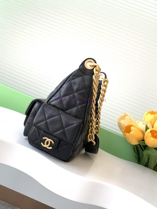 Chanel Bag The 25C popular black polished sheepskin bag is surprisingly lightweight and beau nbbw7udy - Image 3