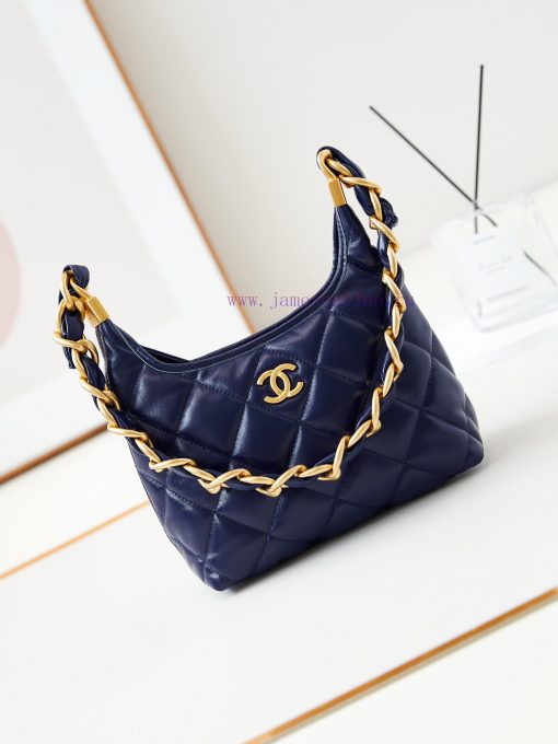 Chanel Bag 24A Advanced Handicraft Workshop Series HoboOil wax sheepskin, vintage antique go rd0ngdf5