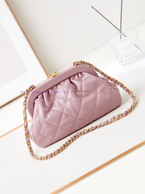 Chanel Bag This popular cloud bag is the 24A cloud bag. The king of the pack actually carrie o3dgv75l - Image 2