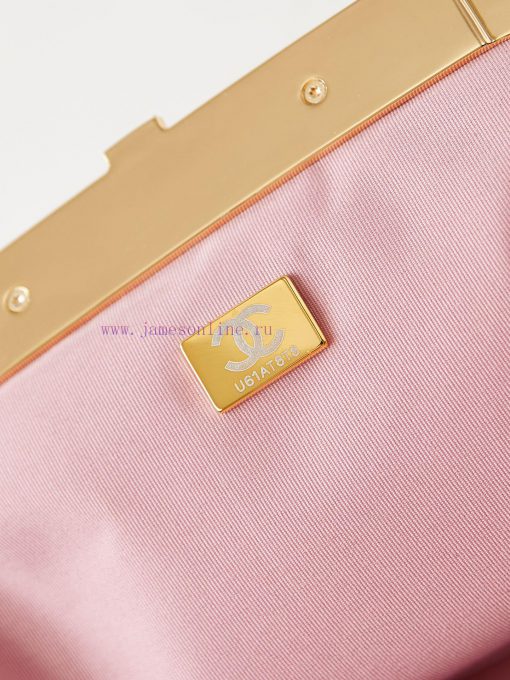 Chanel Bag This popular cloud bag is the 24A cloud bag. The king of the pack actually carrie o3dgv75l - Image 10