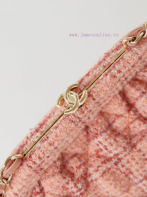 Chanel Bag This popular cloud bag is the 24A cloud bag. The king of the pack actually carrie g542958c - Image 3