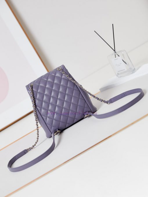 Chanel Bag The 24B super popular double backpack is very small in size, almost the same size 26vdgdhv - Image 6