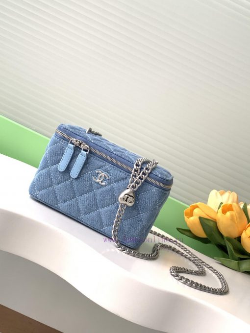 Chanel Bag 24k box bag denim fabric with the most beautiful heart adjustable buckle and adju 2d62cigb - Image 2