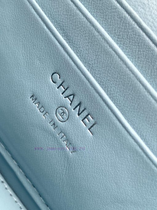 Chanel Bag 24k box bag denim fabric with the most beautiful heart adjustable buckle and adju 2d62cigb - Image 10