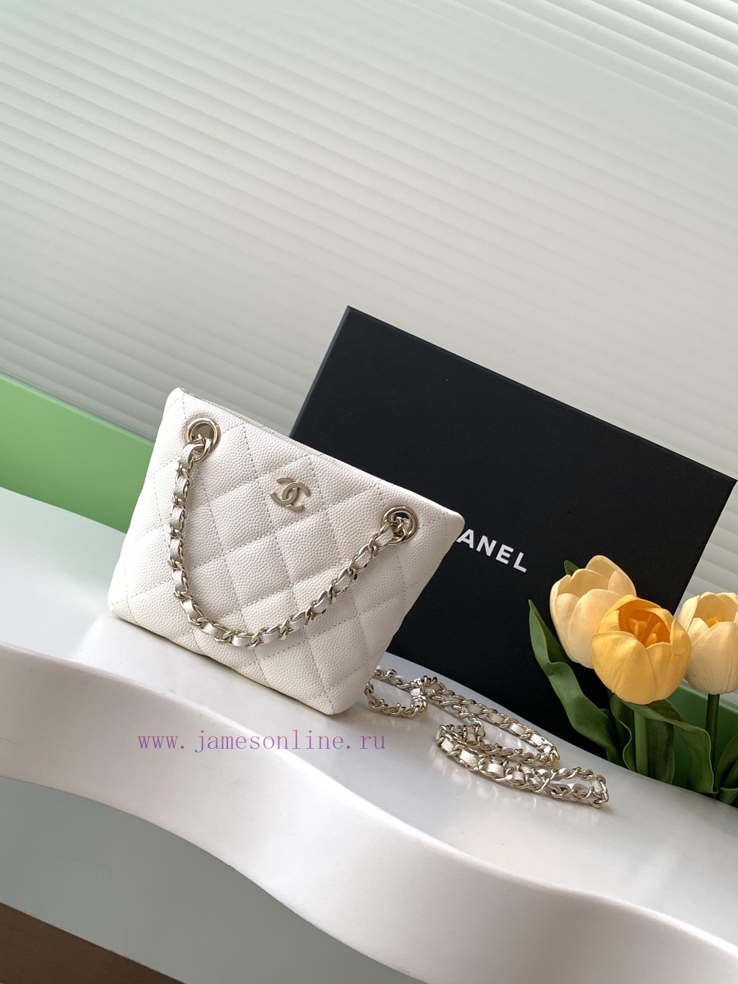 Chanel Bag Chanel25cM sAmini totePractical yet versatileThe compact and mini body of the ba is4isssk