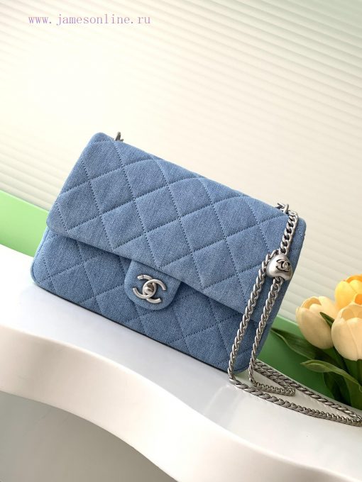 Chanel Bag 25c denim heart-shaped chain bag, this new season has a new heart-shaped style, c zcxbspwi