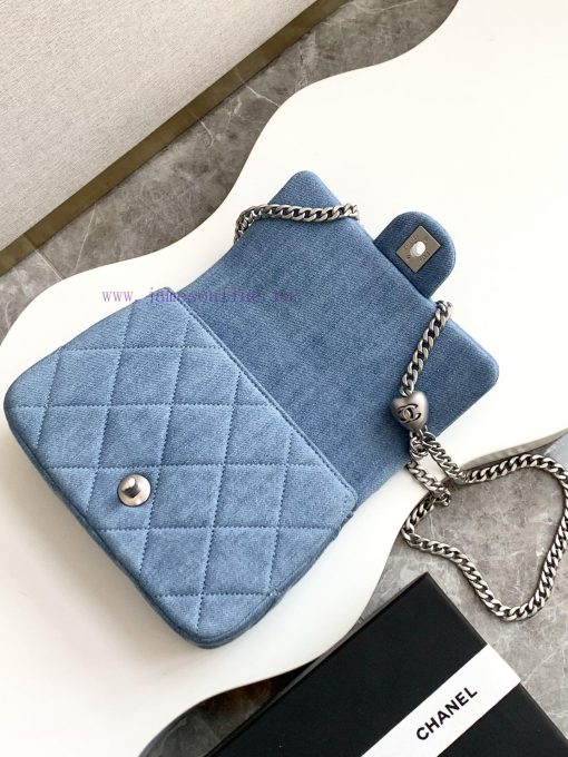 Chanel Bag 25c denim heart-shaped chain bag, this new season has a new heart-shaped style, c dc4ujxjq - Image 8