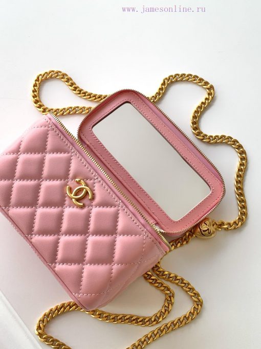 Chanel Bag The 24k box bag features the most beautiful heart-shaped adjustable buckle and ad vg0bn2yu - Image 8