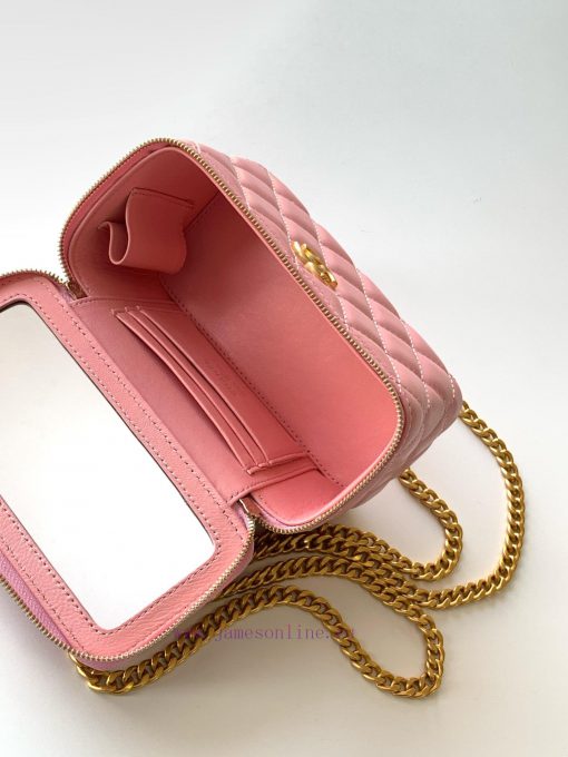 Chanel Bag The 24k box bag features the most beautiful heart-shaped adjustable buckle and ad vg0bn2yu - Image 9