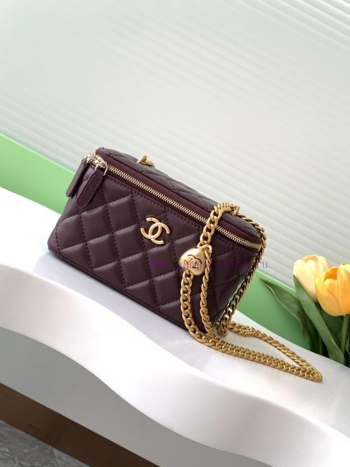 Chanel Bag The 24k box bag features the most beautiful heart-shaped adjustable buckle and ad 29sya11y - Image 2