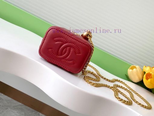 Chanel Bag The 24k box bag features the most beautiful heart-shaped adjustable buckle and ad fbag4ps5 - Image 5