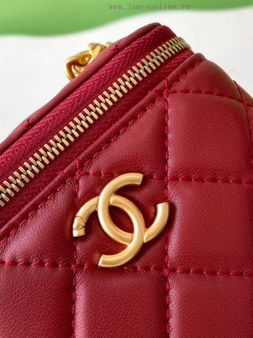Chanel Bag The 24k box bag features the most beautiful heart-shaped adjustable buckle and ad fbag4ps5 - Image 6
