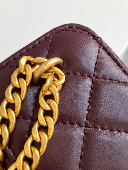 Chanel Bag The 24k box bag features the most beautiful heart-shaped adjustable buckle and ad 8wgyy8wc - Image 7