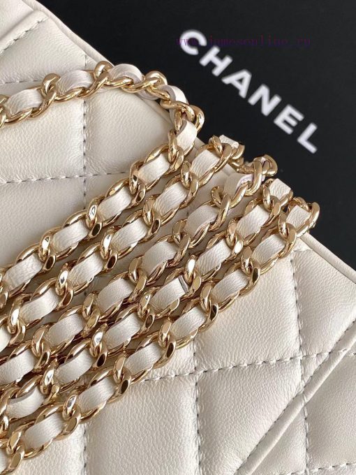 Chanel Bag 24K Limited Edition Diamond Handle Long Box Bag Makeup Slant Cross Bag with Diamo 8nat874t - Image 7