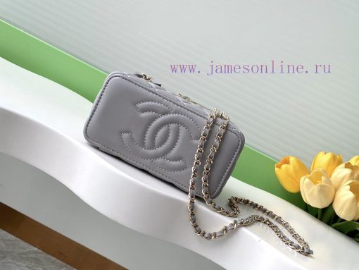 Chanel Bag 24K Limited Edition Diamond Handle Long Box Bag Makeup Slant Cross Bag with Diamo mt64mi0e - Image 5
